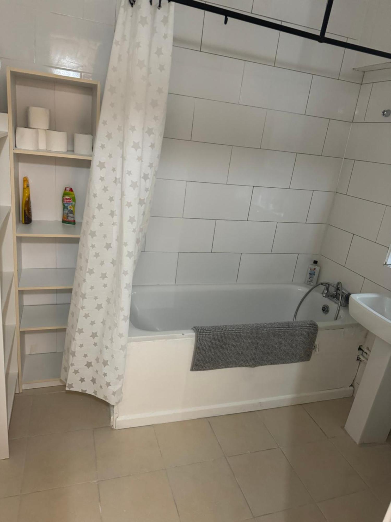 One Bedroom Apartment In Tower Bridge Road London Exterior photo