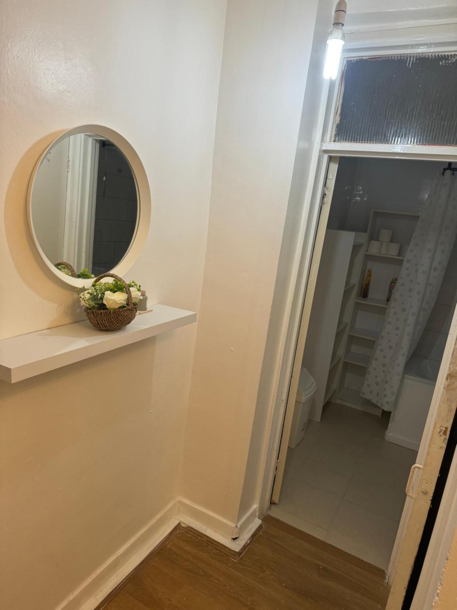 One Bedroom Apartment In Tower Bridge Road London Exterior photo